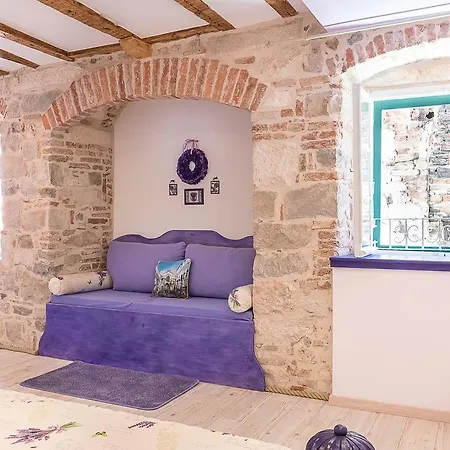 Boutique Cardea Split